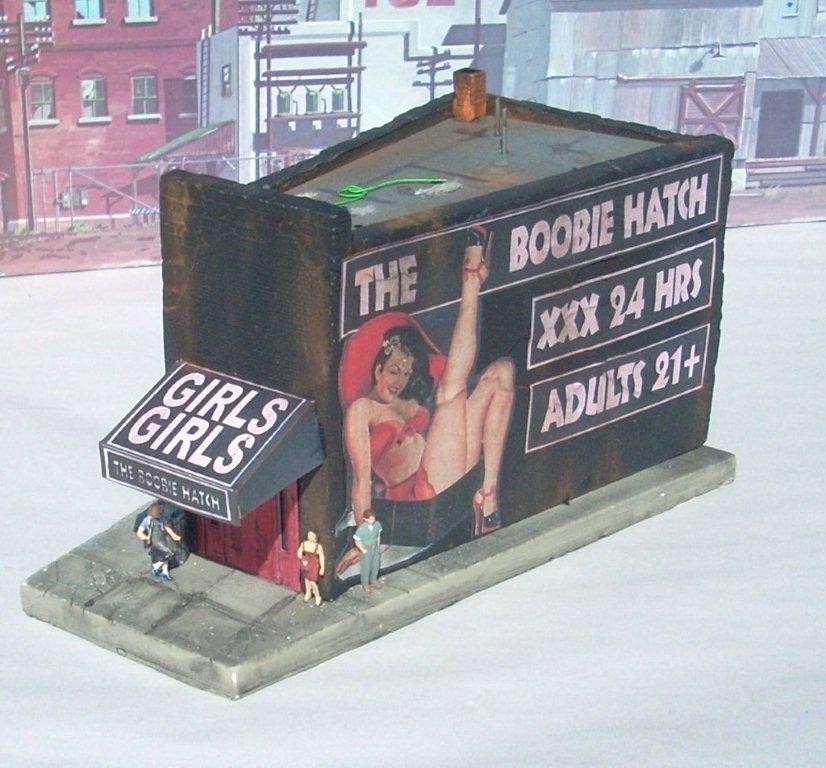 Downtown Deco O Scale Building Structure Kit Boobie Hatch XXX + Free $30 Bonus!