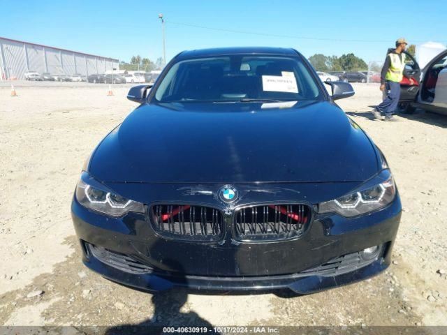 328I 2012 Glove Box 4577815