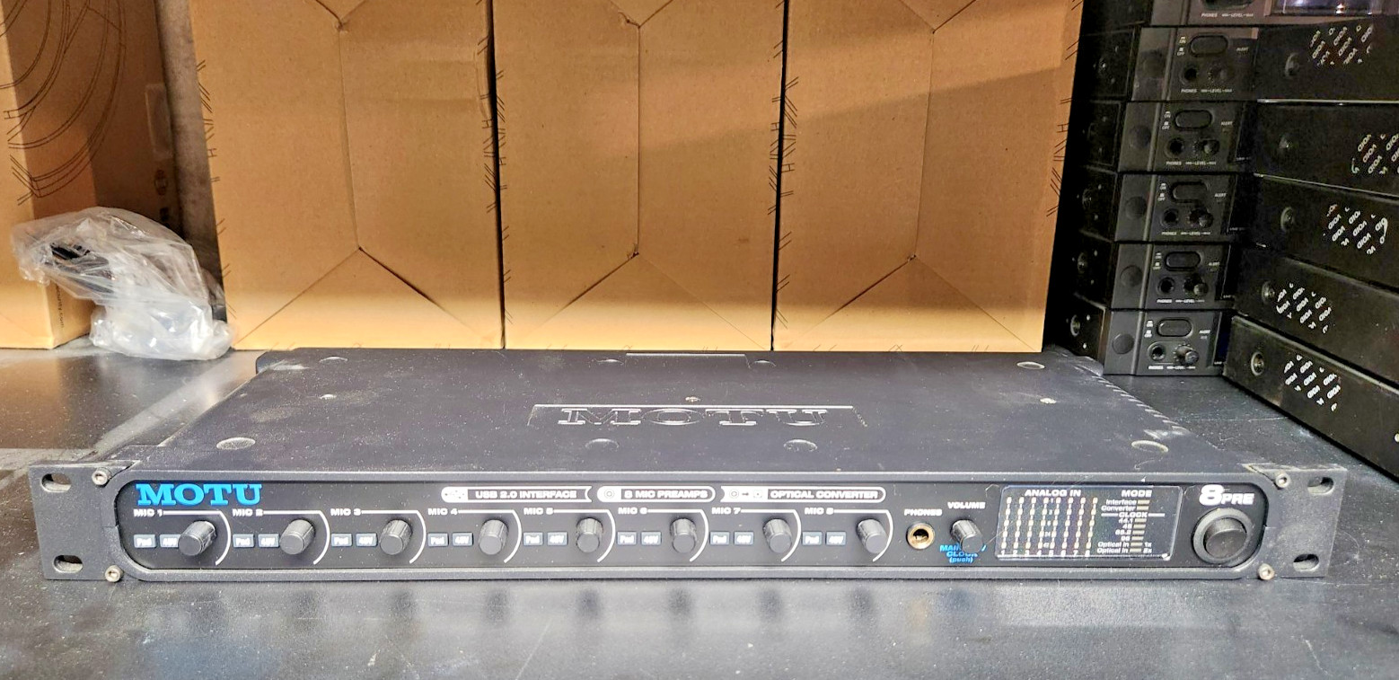 MOTU 8PRE USB * 8 Microphone Preamps *  A/D Converter * Audio Interface
