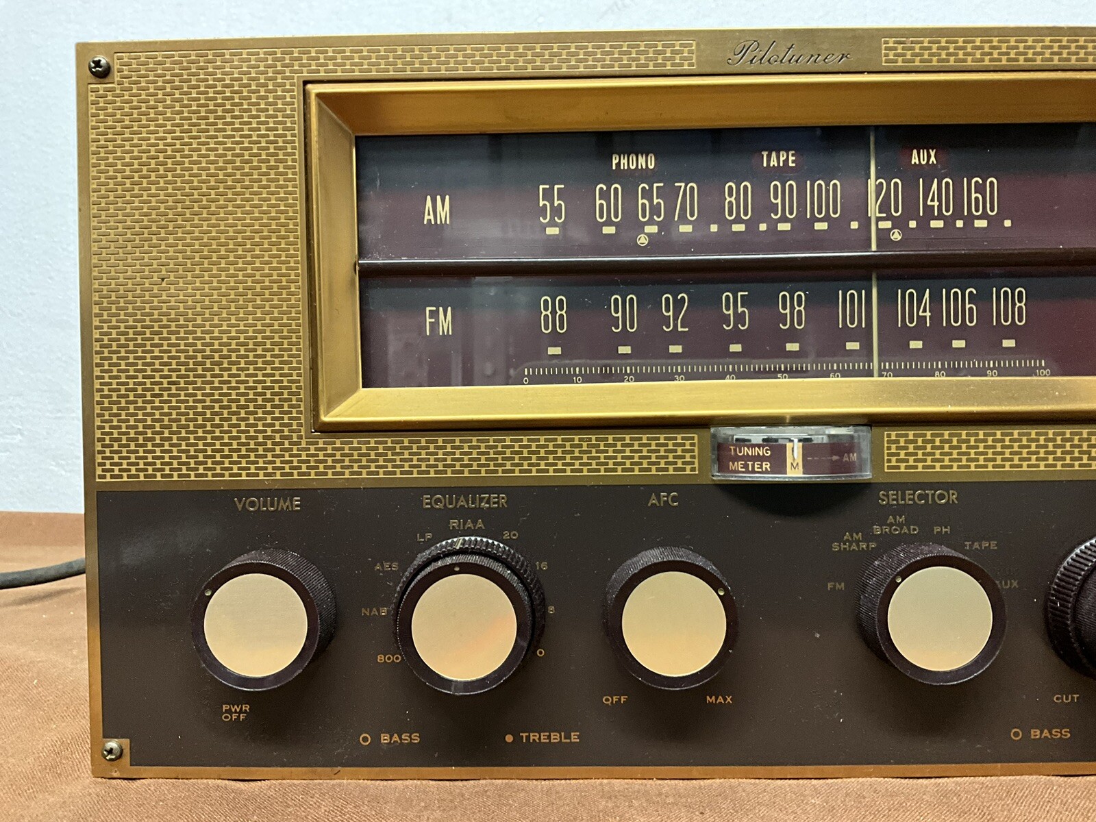 Pilotuner AM-FM Tuner Model AF-860