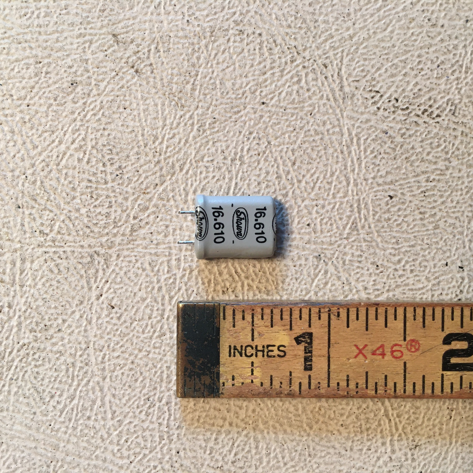 Quartz Crystal 16.610 Mhz, NOS