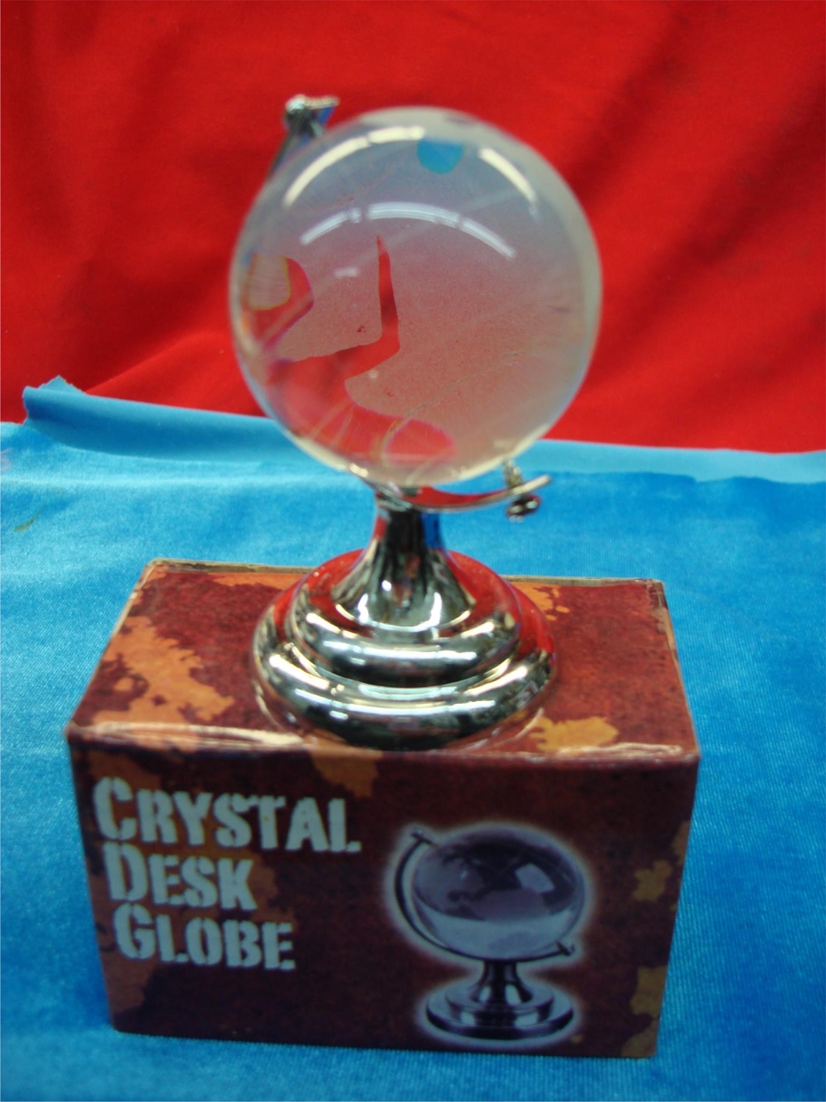 CRYSTAL GLASS GLOBE - NEW IN PKG. -