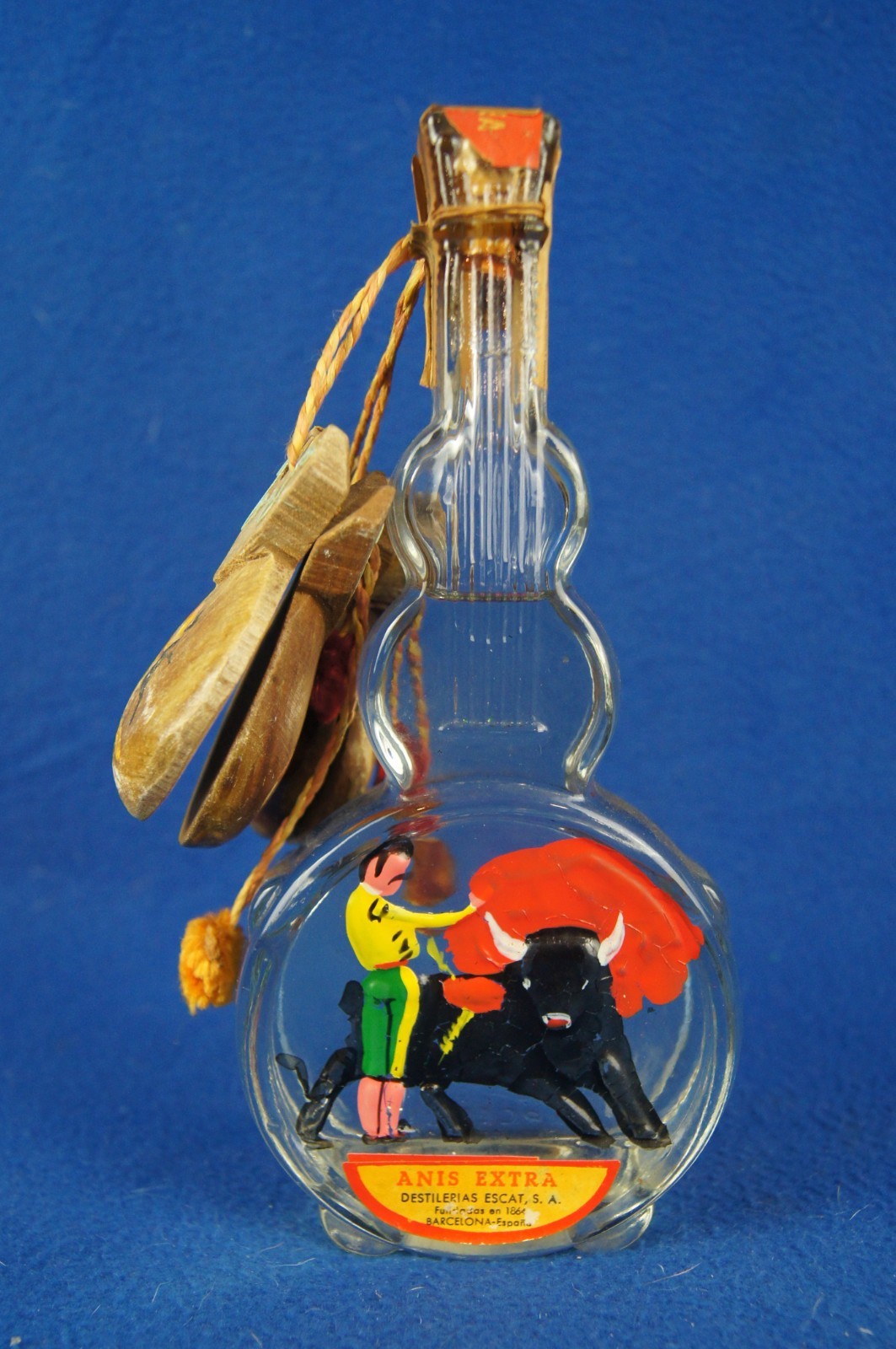 Anis Extra Destilfrias Escat Barcelona Spain Hand Painted Bull Fight Bottle +Cas