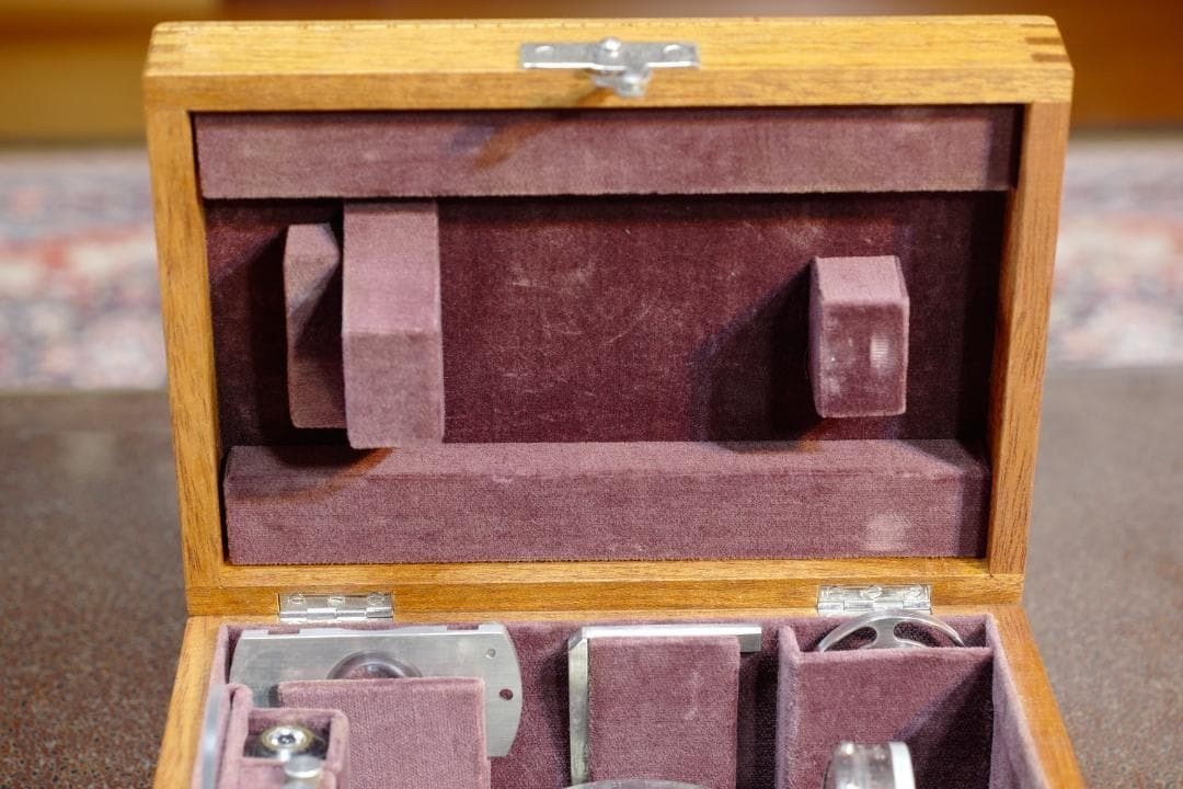 Antique Leitz Universal Rotating Stage UT2 Polarizing Microscope Accessory Case