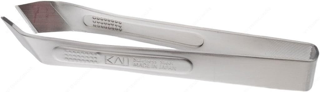 Japanese Kai Stainless-Steel Tweezer for Removing Fish Bones, Made in Japan