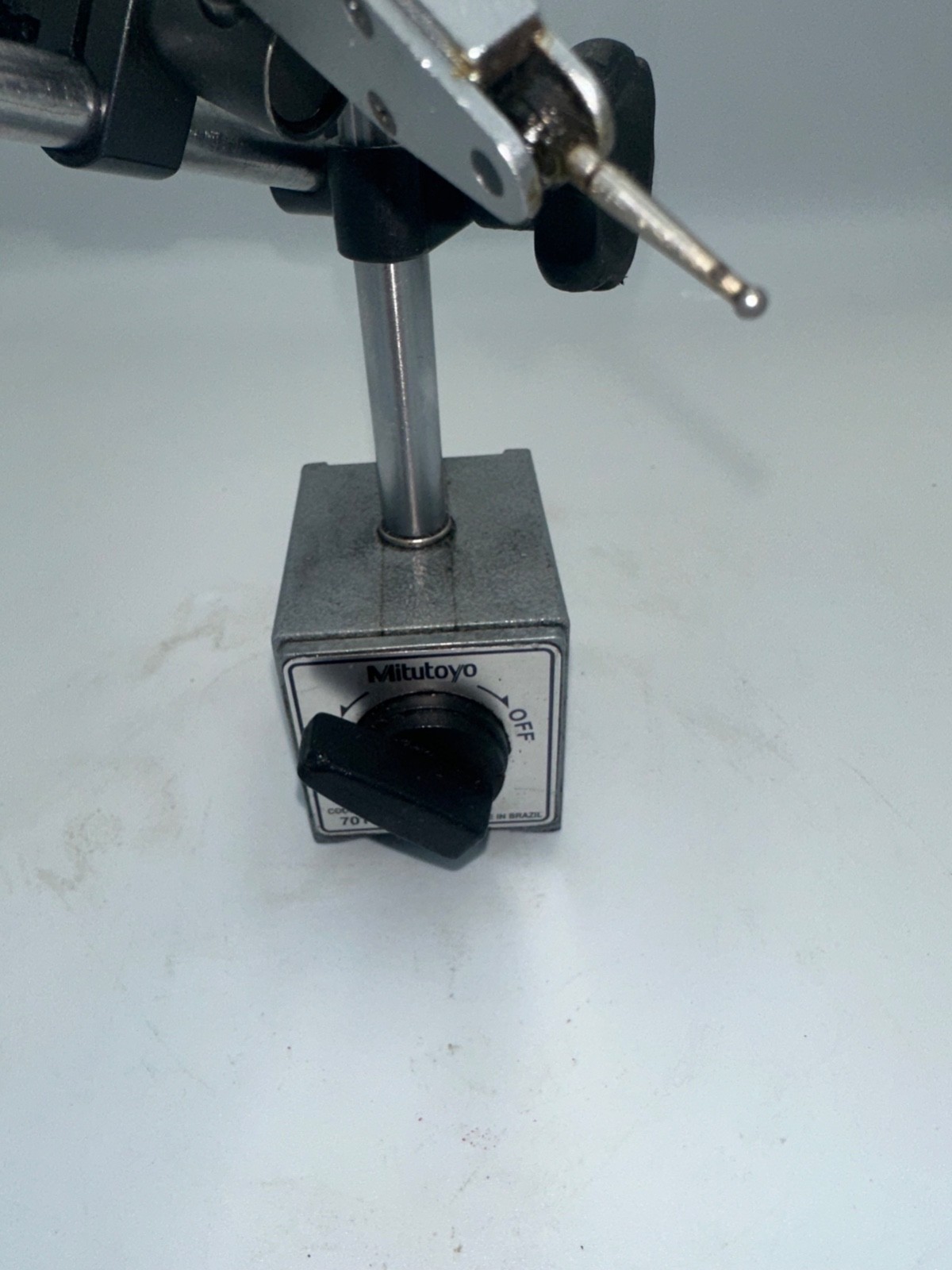 MITUTOYO MAGNETIC INDICATOR STAND MITUTOYO TEST INDICATOR .0005"