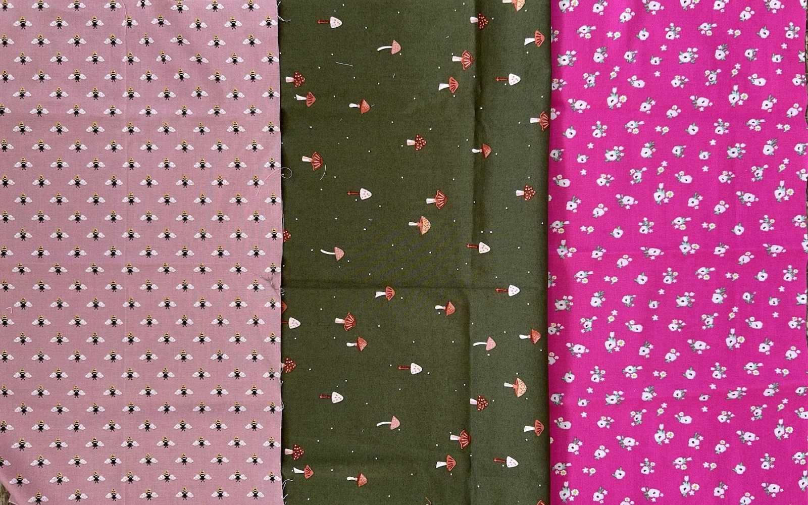 Lot Of 3 pcs Spring Quilt Red Mushrooms Green Khaki Pink Bee Floral Ea 20”x10”