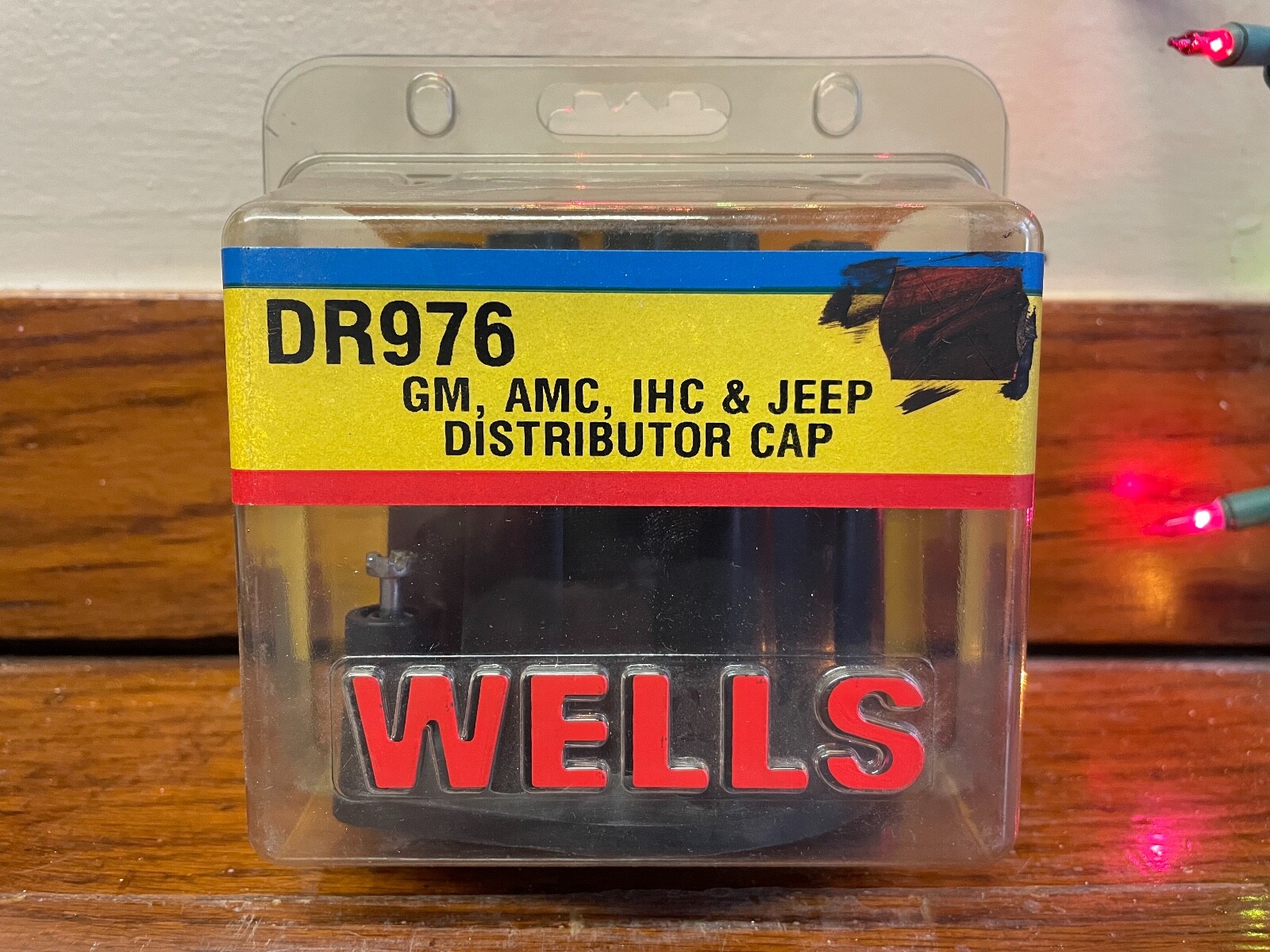 Wells - DR976 - GM, AMC, IHC, & Jeep - Distributor Cap