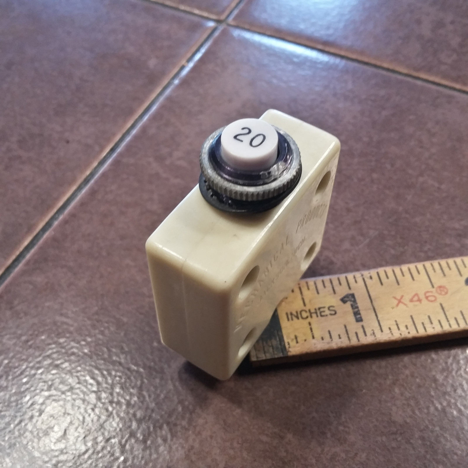 Mechanical Products 20 Amp Circuit Breaker