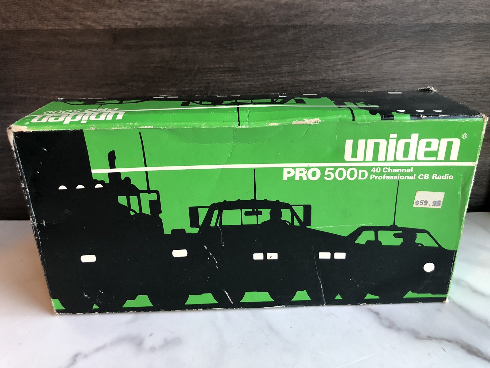 New Vintage Uniden Pro 500D Mobile CB Radio - 40 Channel CB w Mic