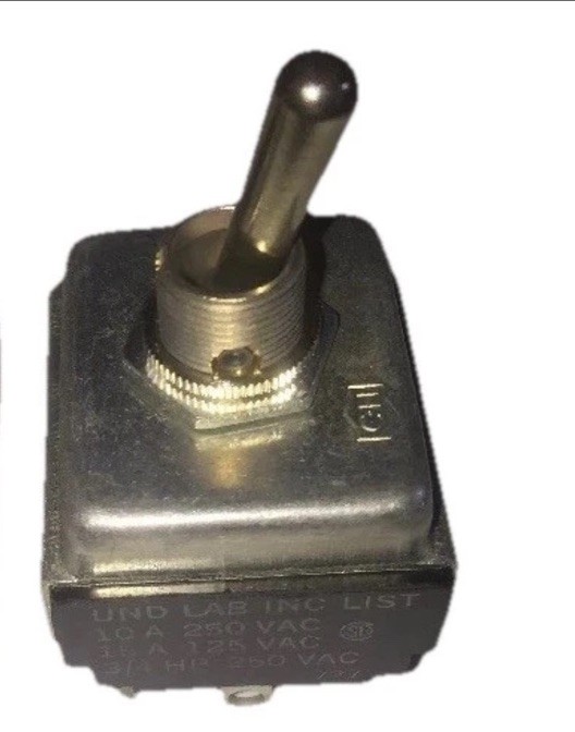 Cutler Hammer Toggle Switch 7691K14  10 Amp 250 VAC 15 A 125 ZVAC 3/4Hp 250 Pac