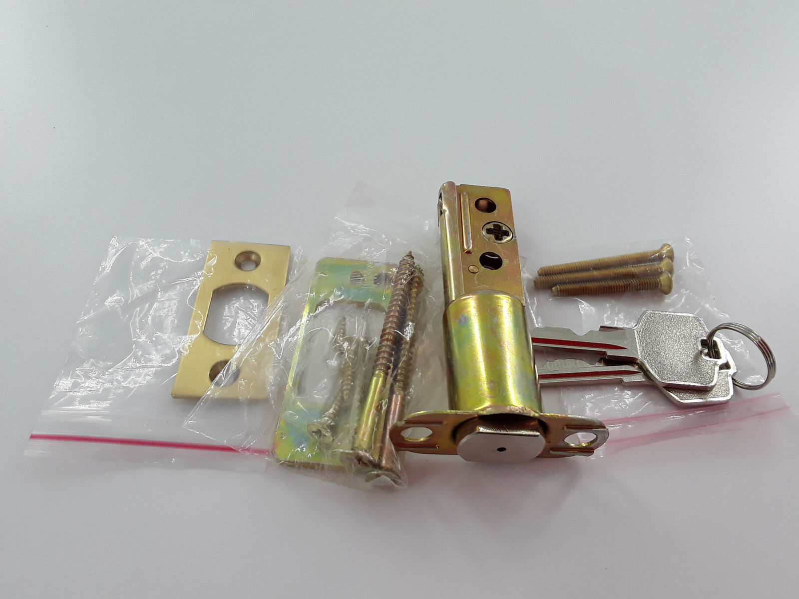 DEADBOLT 2-3/4' LATCH SET- INCLUDES LATCH STRI PLATE ,FACE PLATE DUST BOX ,