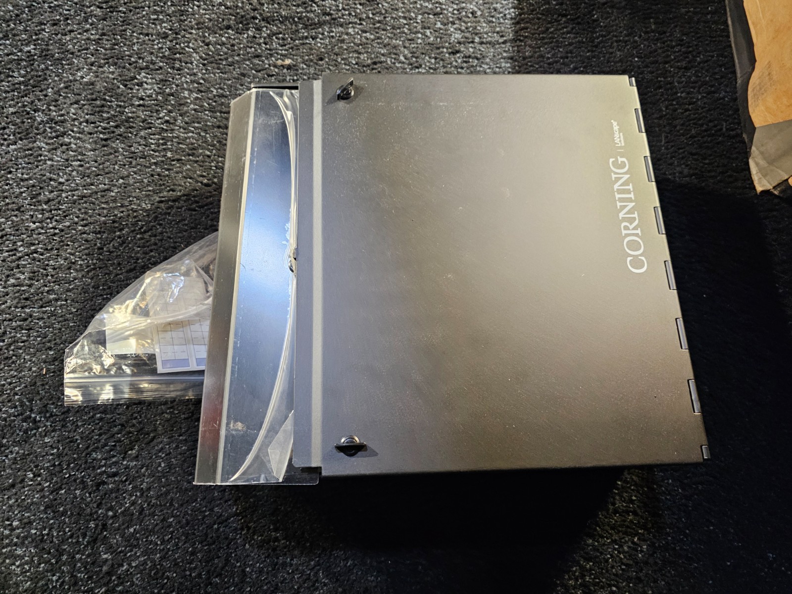 Corning WCH-06P 36 Fiber Wall Mountable Connector Housing, Accepts 6 CCH Modules
