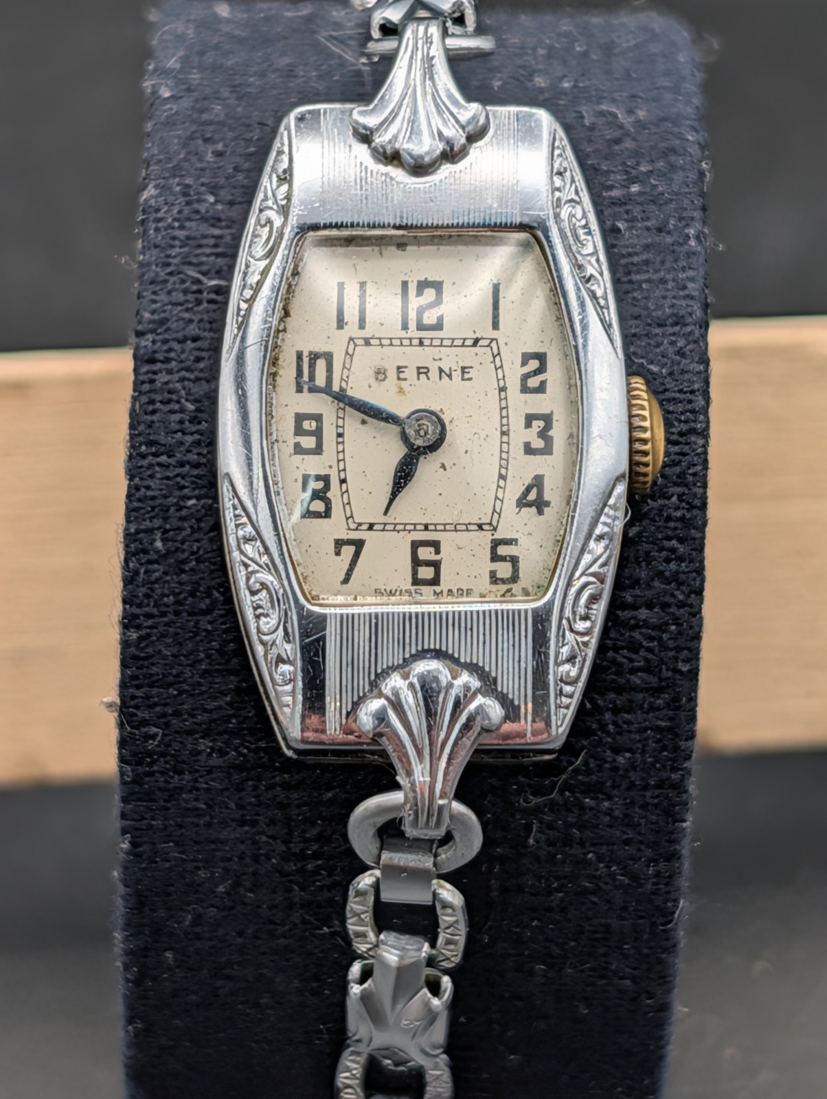 BERNE Art Deco Watch KF 171 Swiss 15J Movement Sturdy Staybrite Case 15g Working