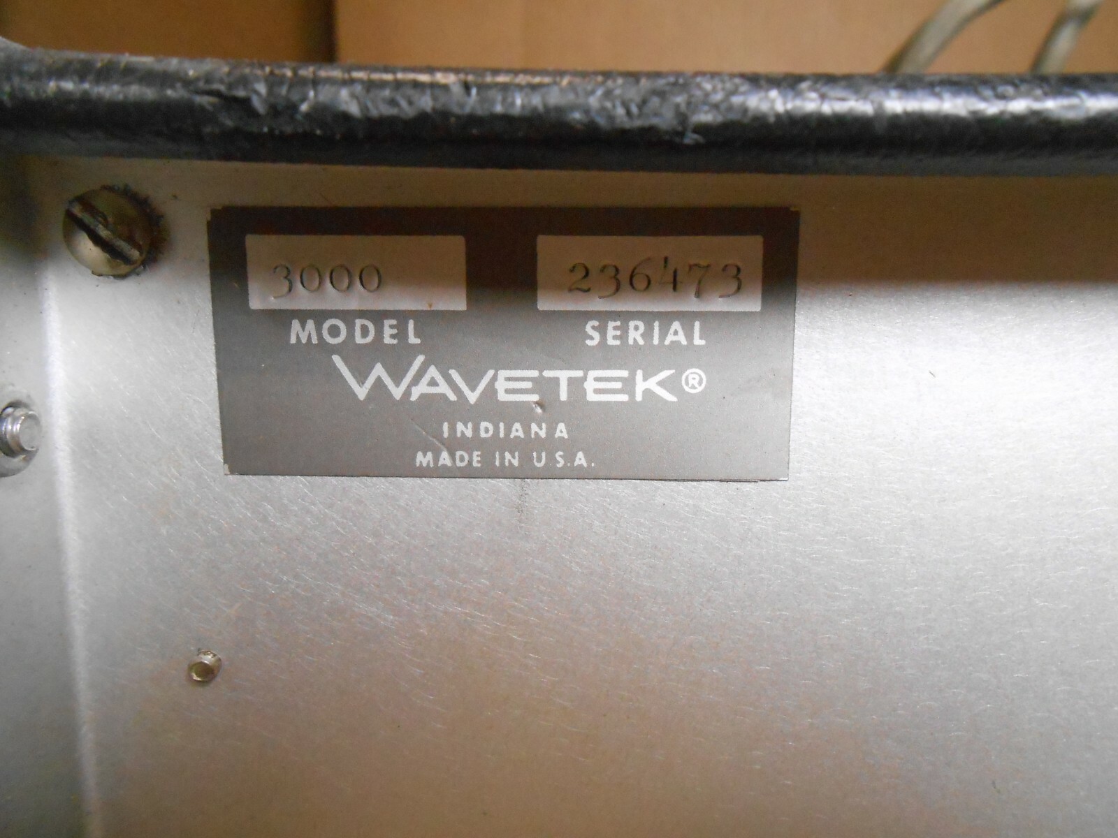 WAVETEK MODEL 3000 SIGNAL GENERATOR