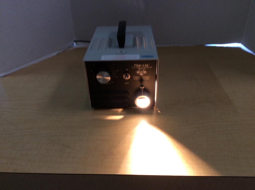 Dolan Jenner Ind. Fiber-Lite 180 High Intensity Illuminator