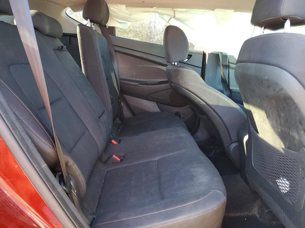 TUCSON 2019 Glove Box 4987653