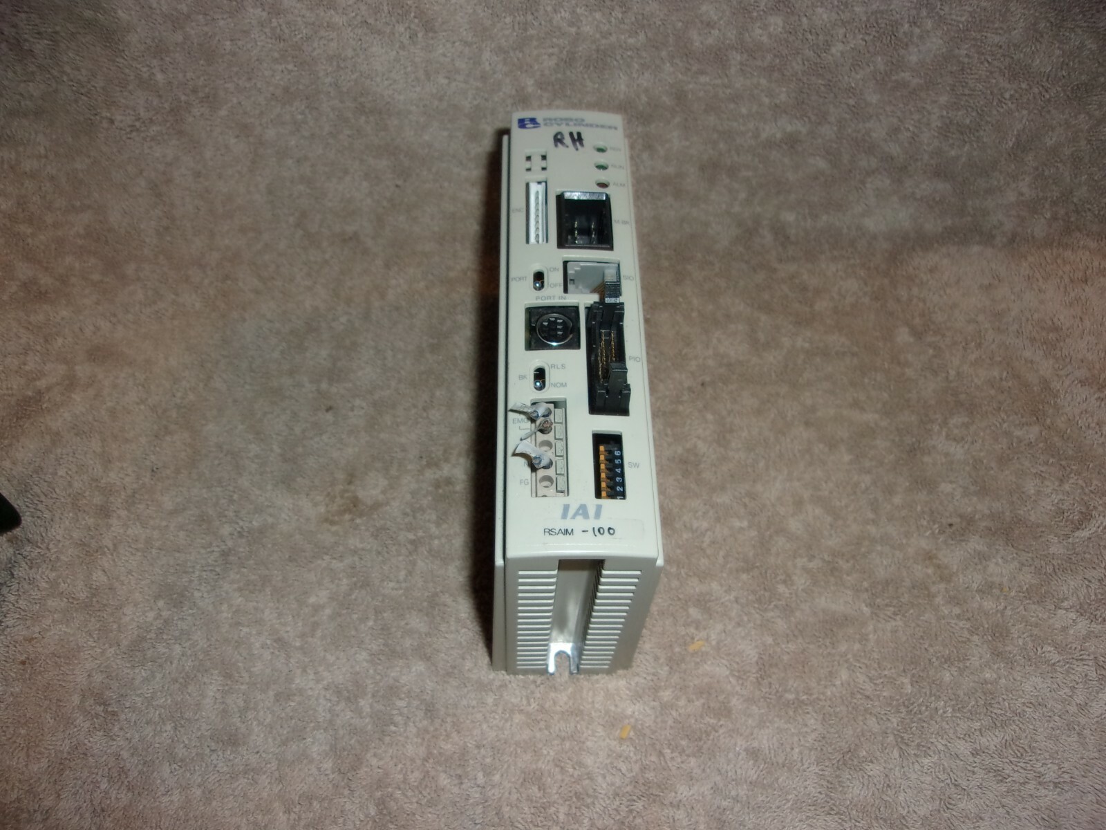 IAI CORPORATION ROBO CYLINDAR ACTUATOR MODULE RCP-C-RSAI-P
