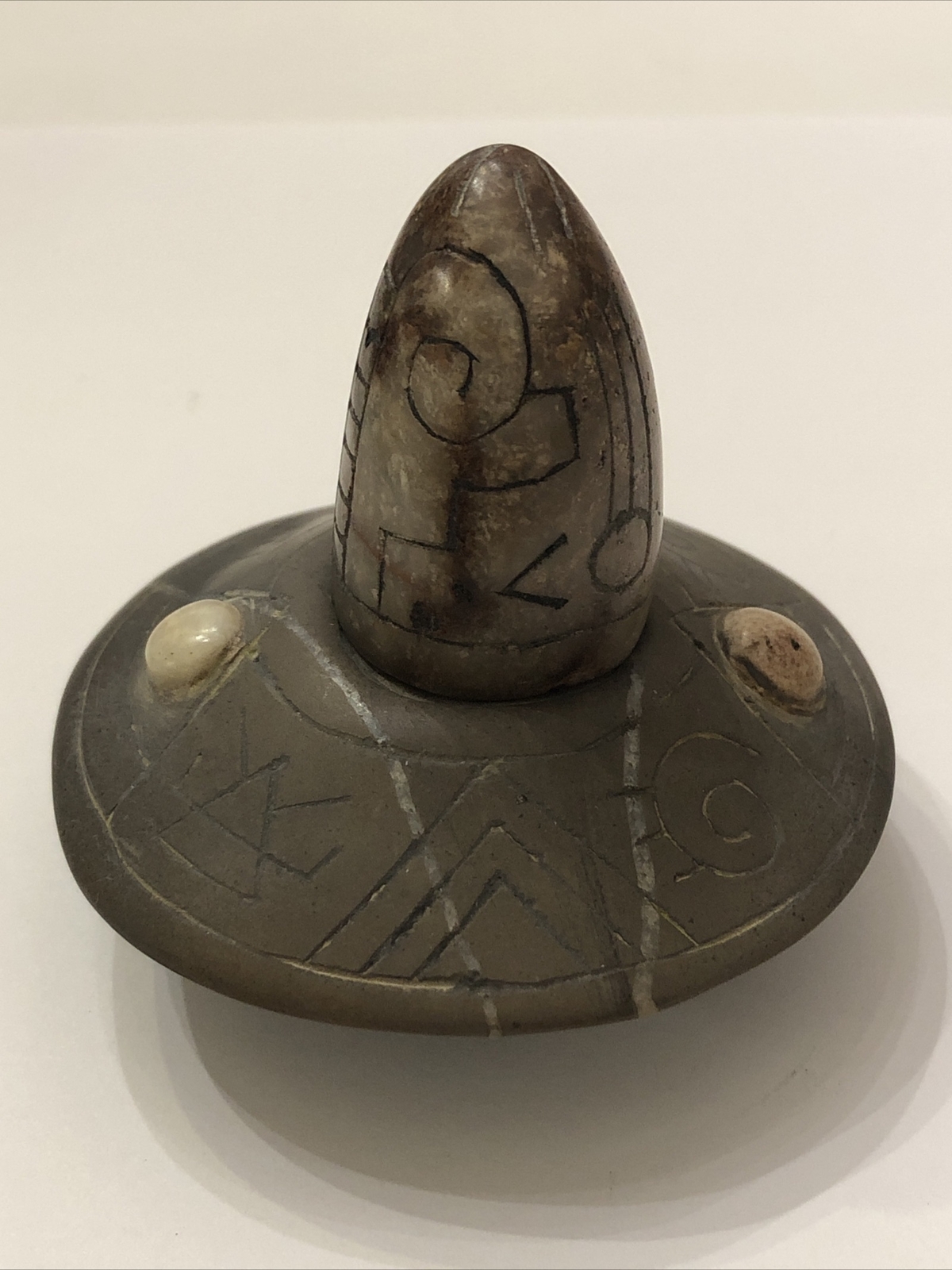 Ancient Extraterrestrial Alien Spaceship UFO w/ Astronaut
