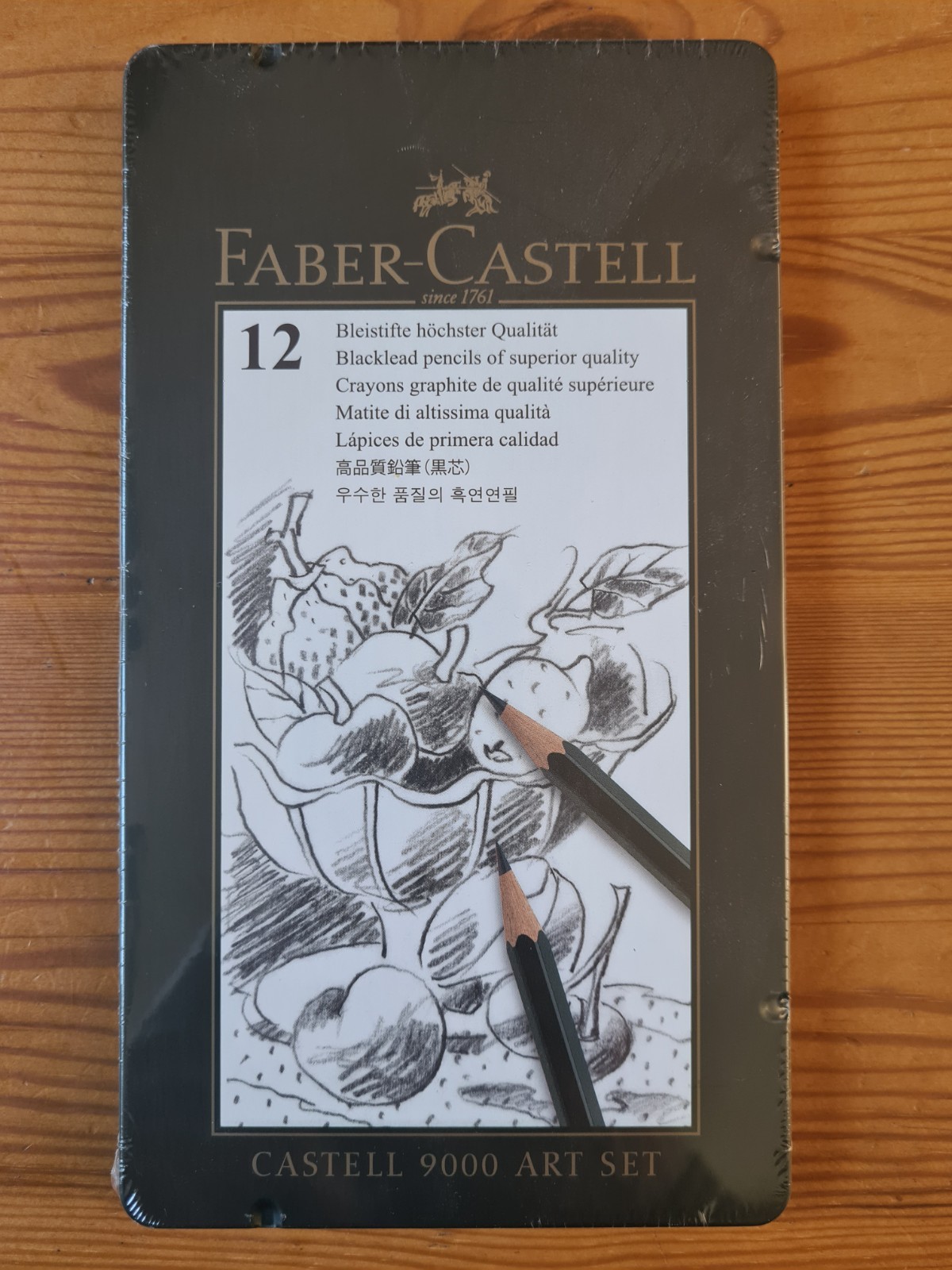 Faber Castell 9000 Art Set, Blacklead Pencils x 12, in a metal tin, new & sealed
