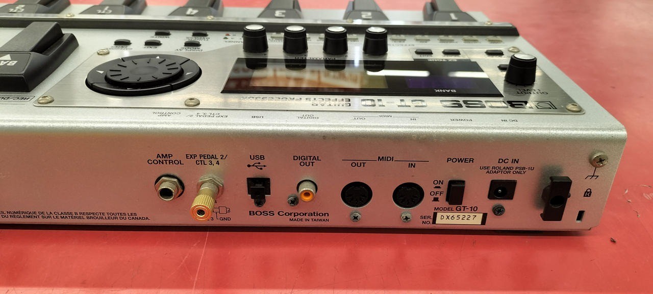 BOSS GT-10 Guitar Effects Processor Multi-Effects Floor Pedal (Unit)From Japan