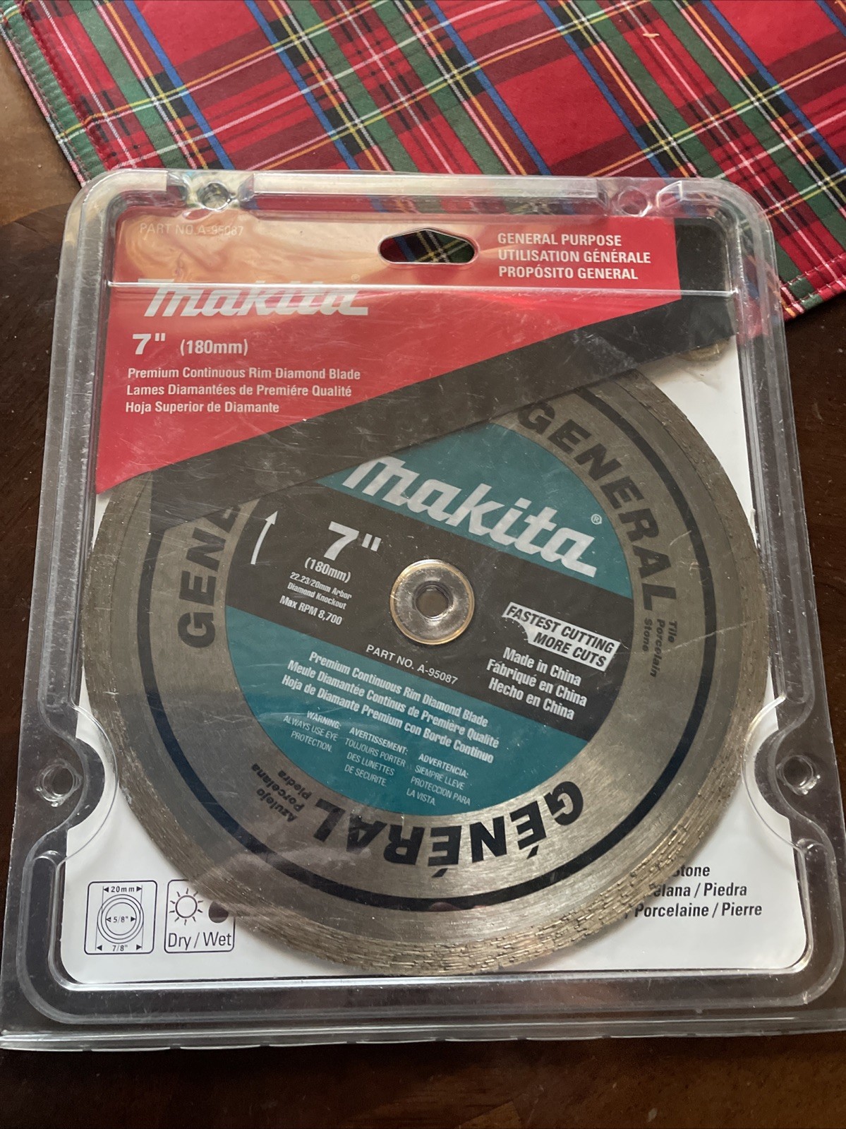 Makita A-95087 7" Diamond Blade, Continuous Rim, General Purpose
