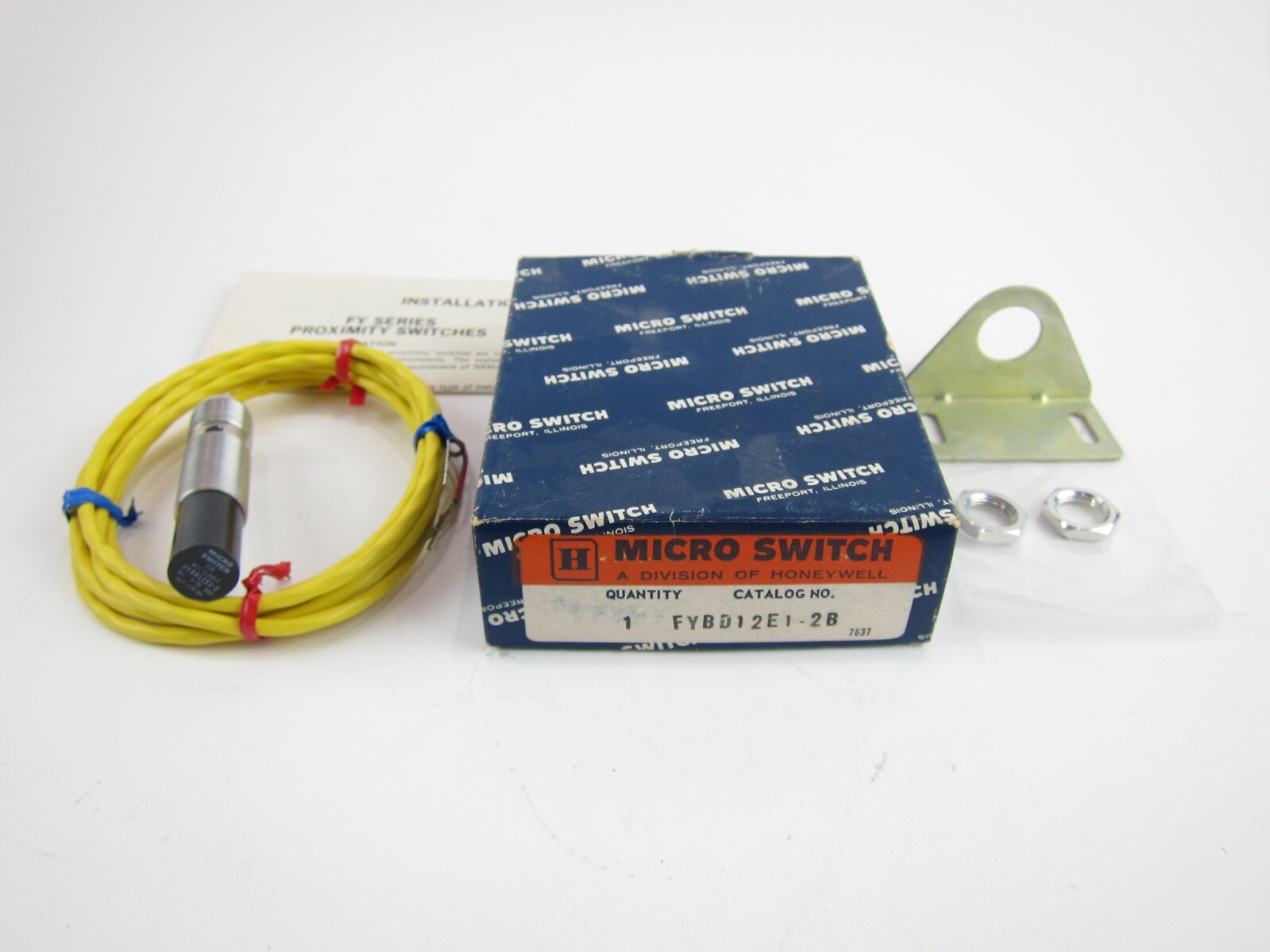 NEW Honeywell Micro Switch FYBD12E1-2 B Proximity Switch FYBD12E12B
