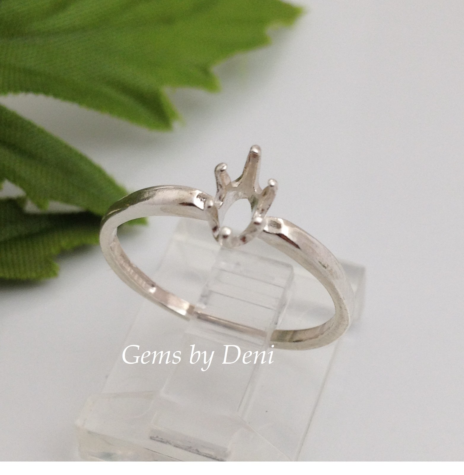 Marquise Solitaire Sterling Silver Ring Size 6.5  ( 6x3-10x5mm).