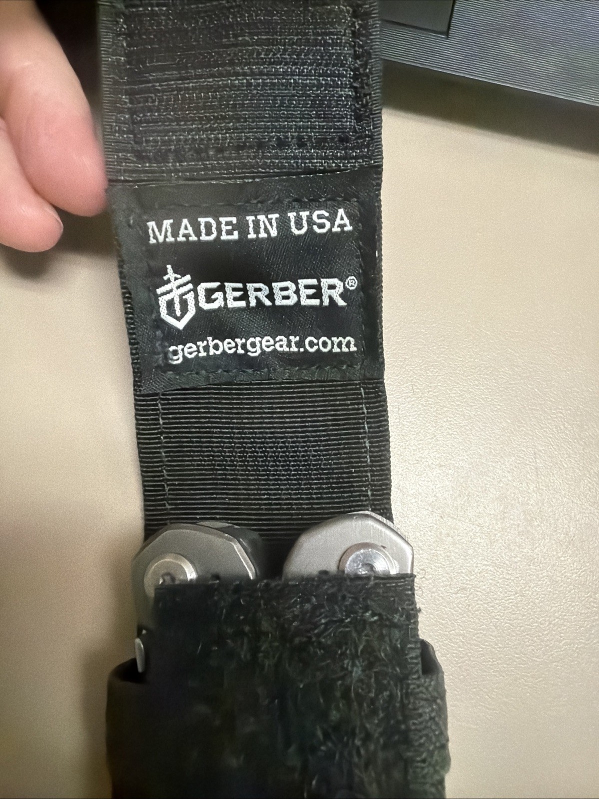 Gerber Suspension Multi-Tool 12-FUNCTION with Sheath Pliers Knife Scissors