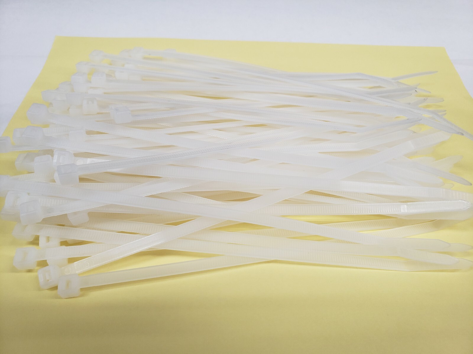 Qty/100 C2G 43034 7.5" White Cable Ties 48lbs