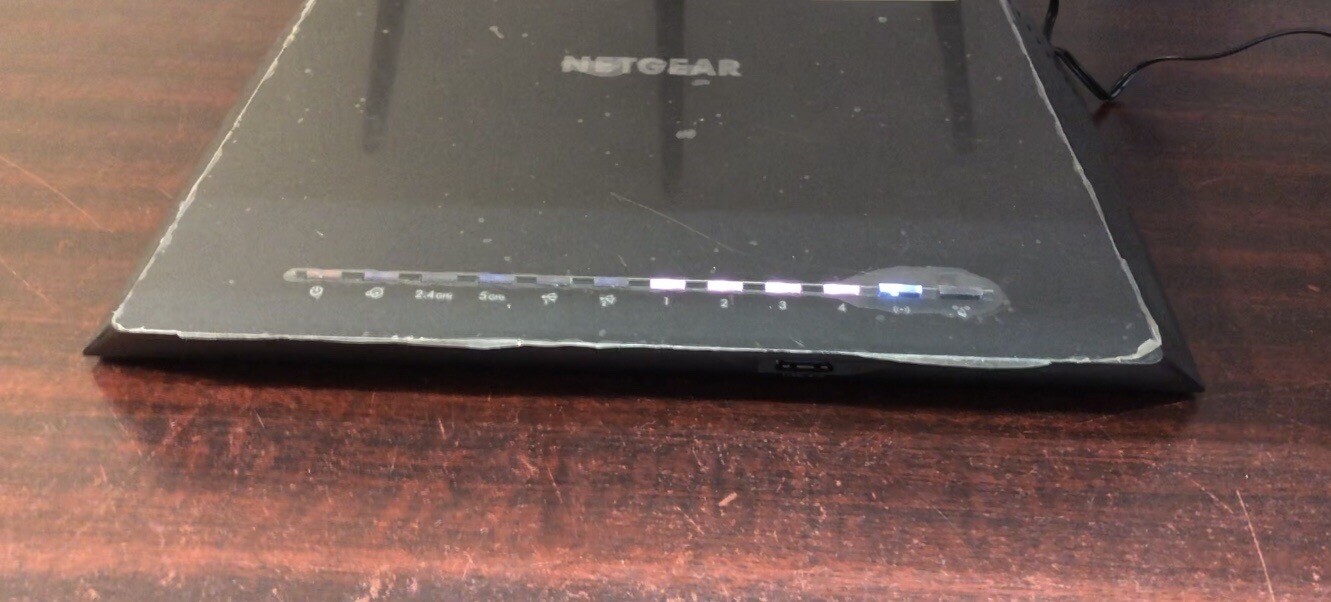 Netgear Nighthawk AC1900 Model R 7000 Wireless WiFi Router