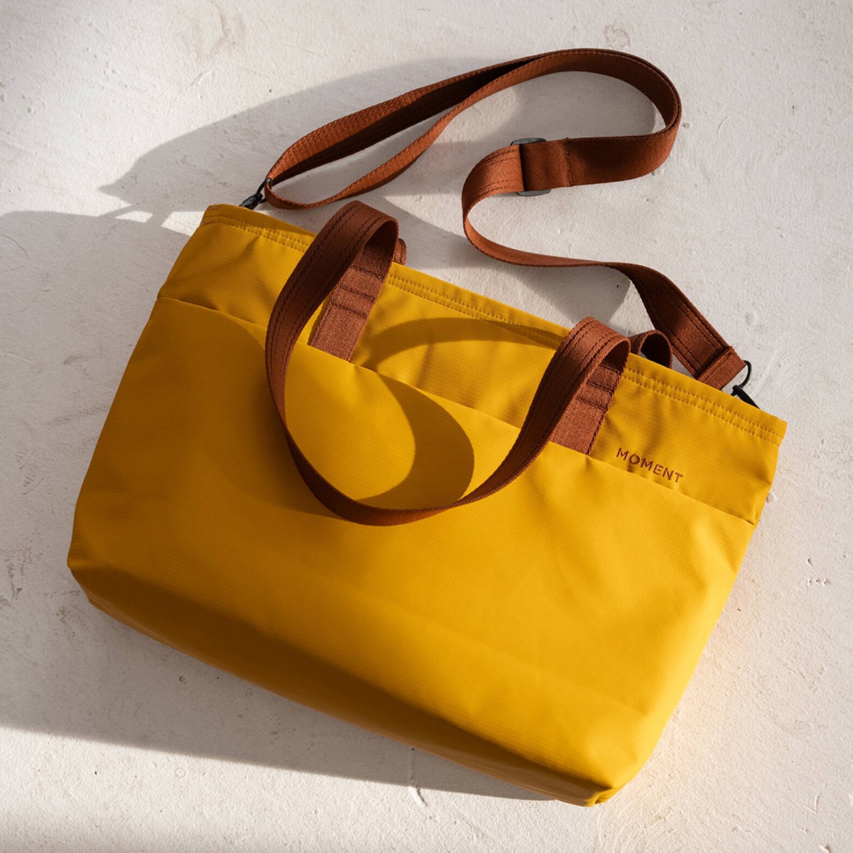 Moment Everything 19L Tech Tote, Workwear