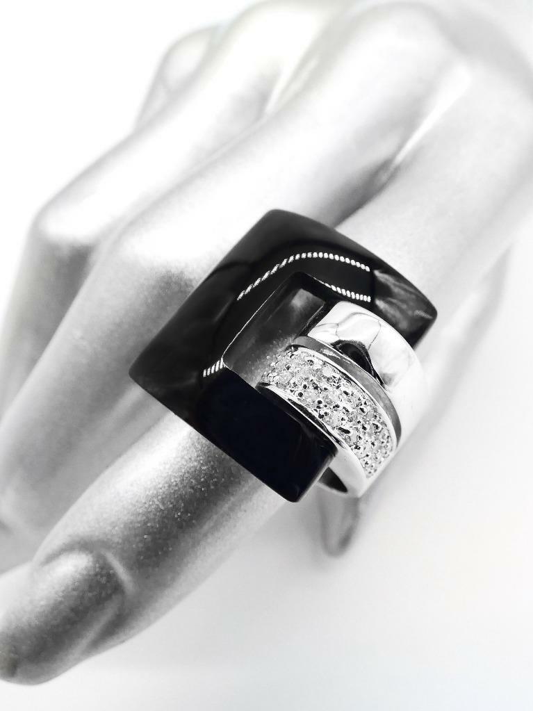 EXQUISITE 18kt White Gold Plated Square Black Onyx Crystals Double Loop Ring NEW