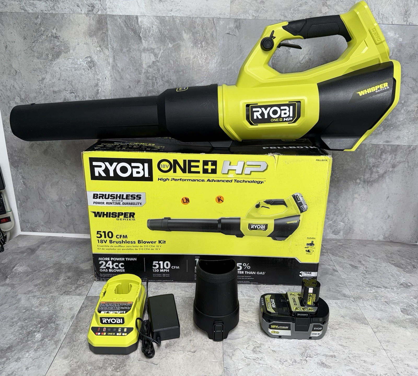 RYOBI ONE+ HP 18V Brushless Blower PBLLB01K (6Ah Battery & Charger)