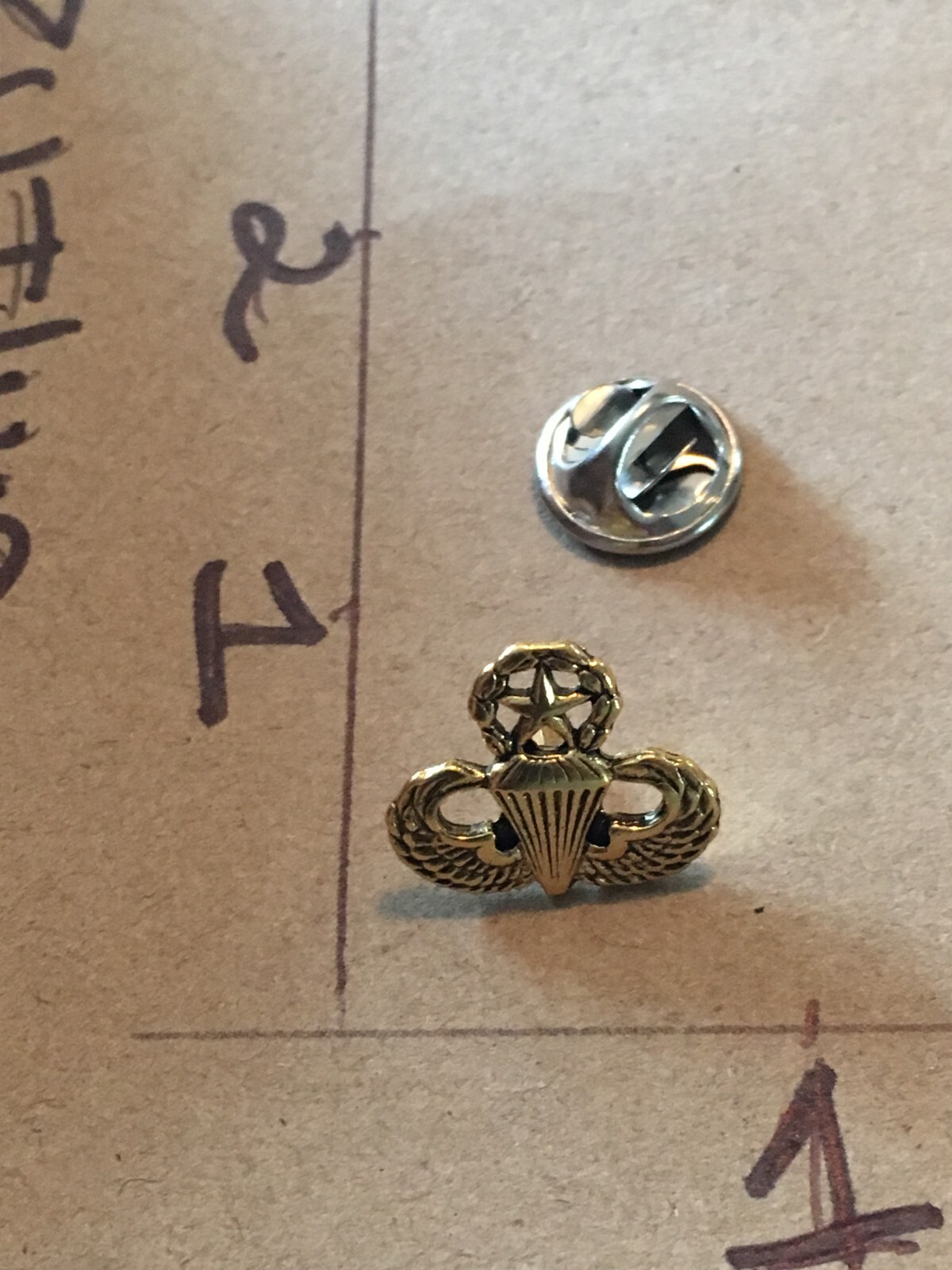 ARMY PARATROOPER AIRBORNE master JUMP WINGS 1" Lapel/tie PIN CLUTCH BACK gold