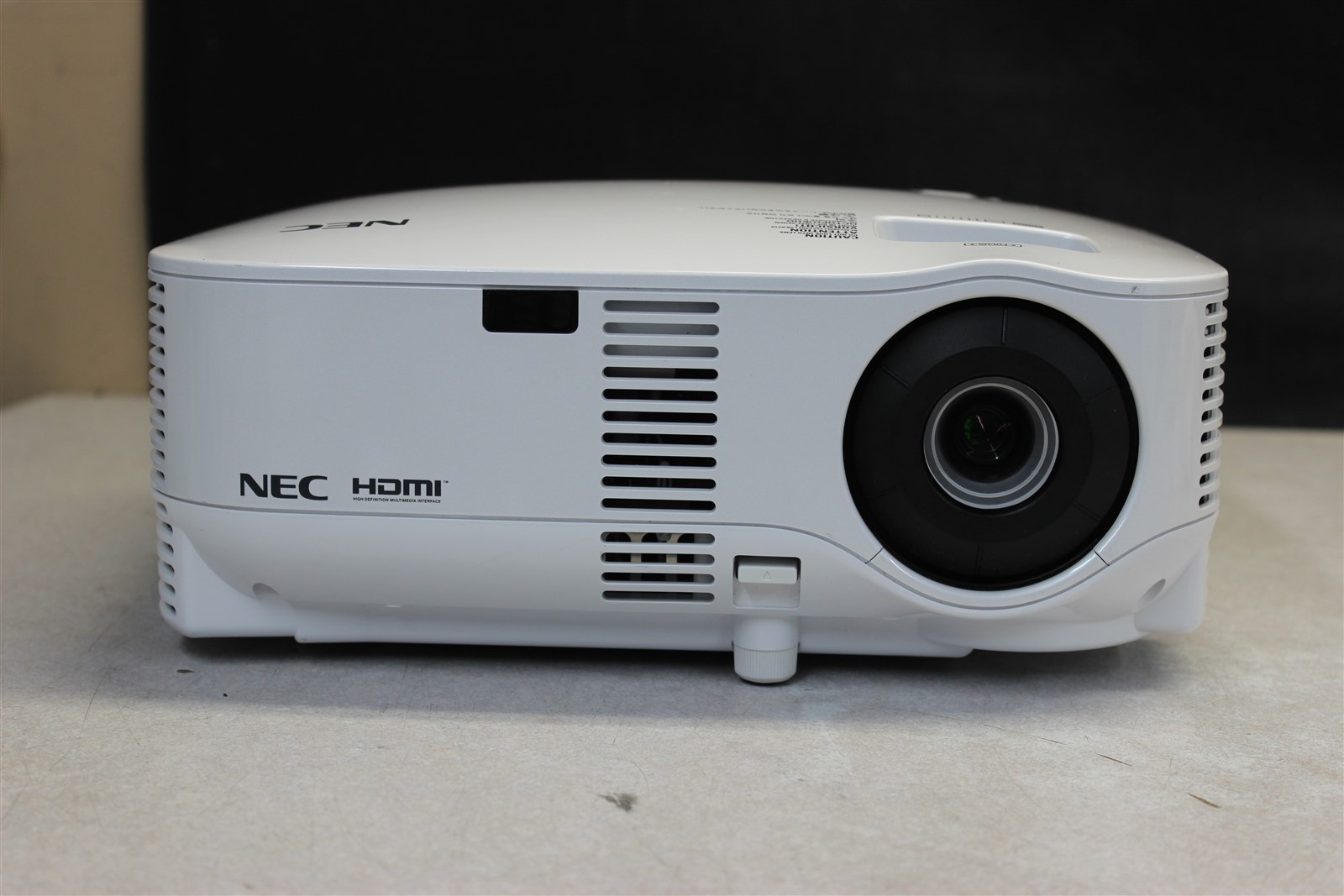 NEC VT800 Home Cinema Projector