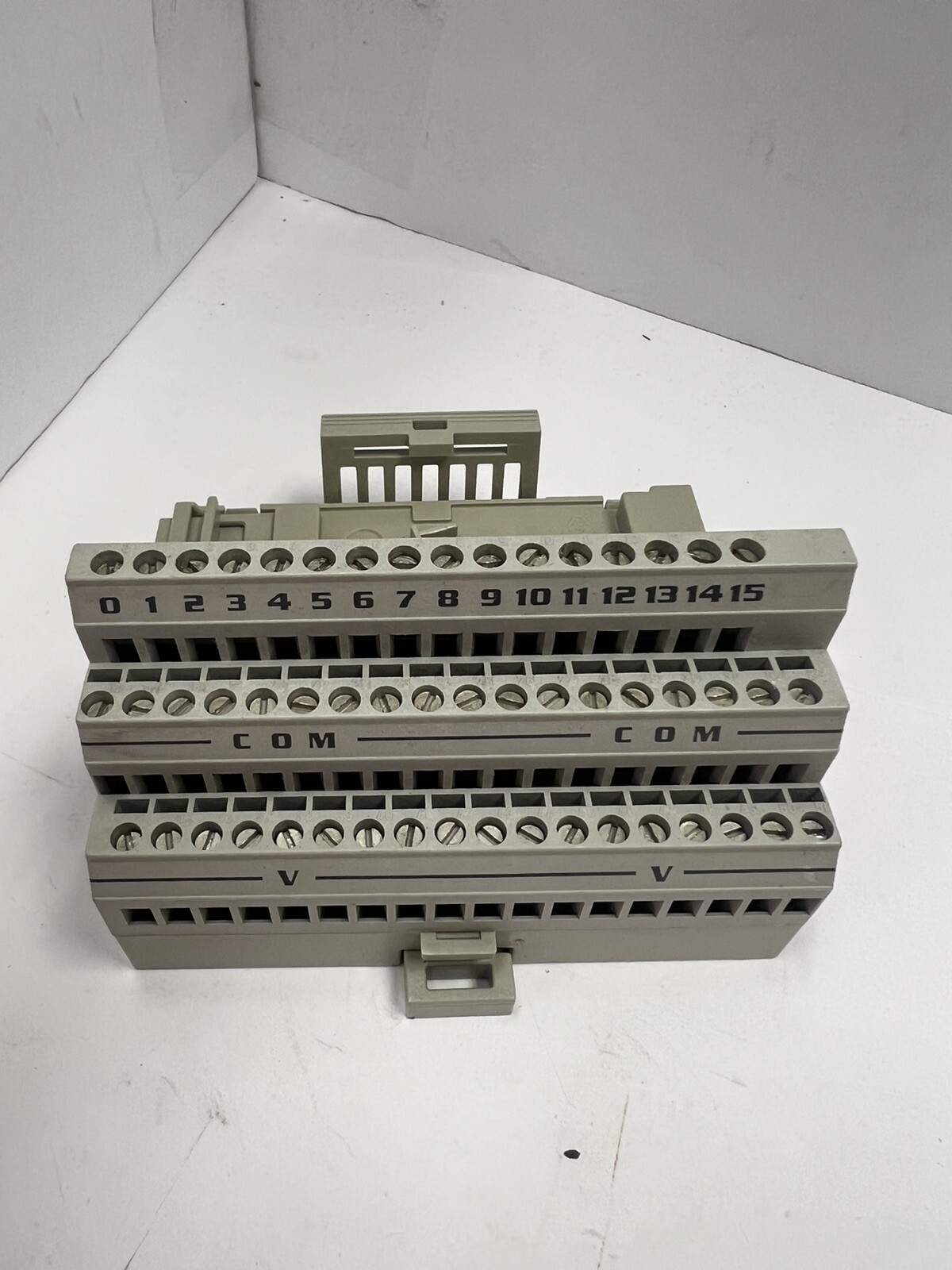 NEW ALLEN BRADLEY TERMINAL BASE 1794-TB3 SER A /96145473 REV B01