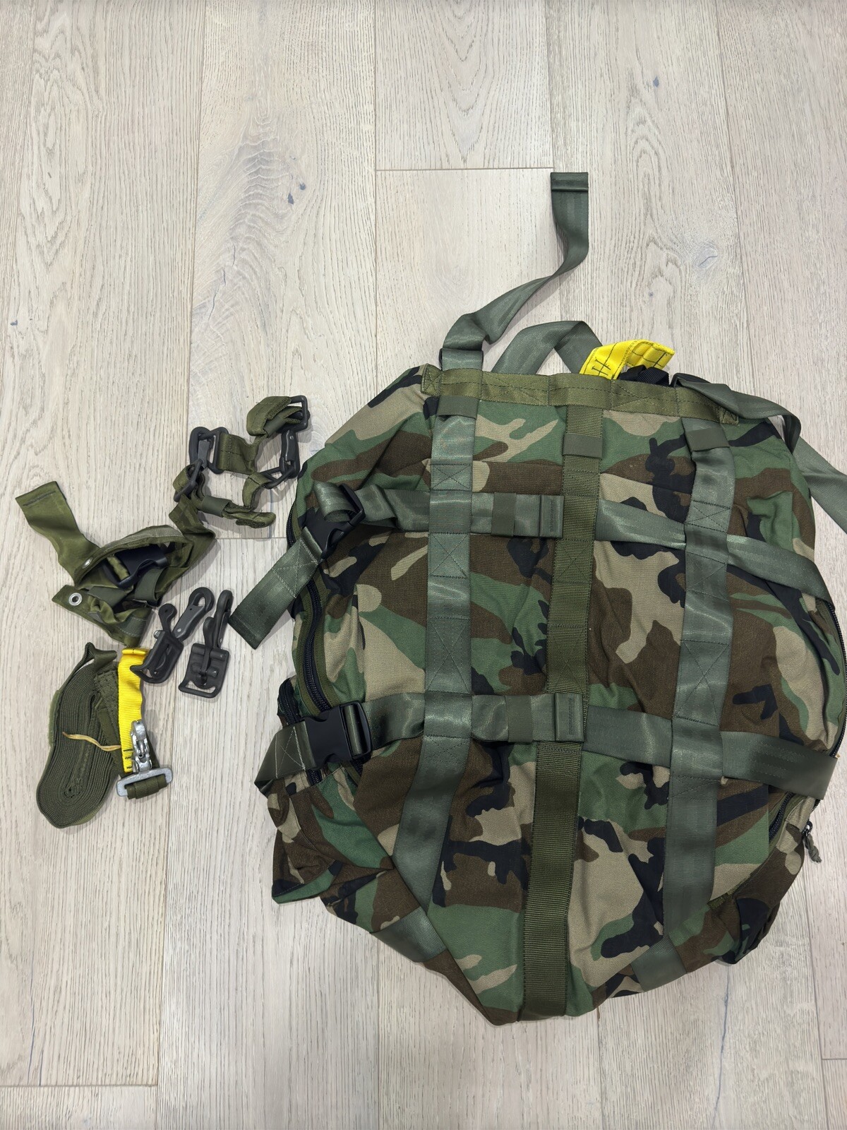 New Eagle Industries USA Woodland / Gray Parachute Bag Parachutist Drop Bag