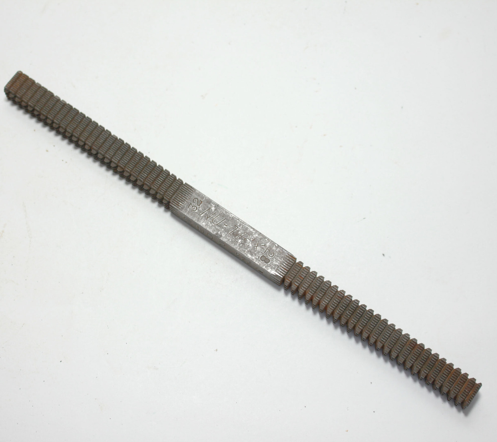 NU-TRIX No. 2 Thread Chaser Restorer SAE for # 6, 10, 28, 32, 15, 26 REIF NESTOR