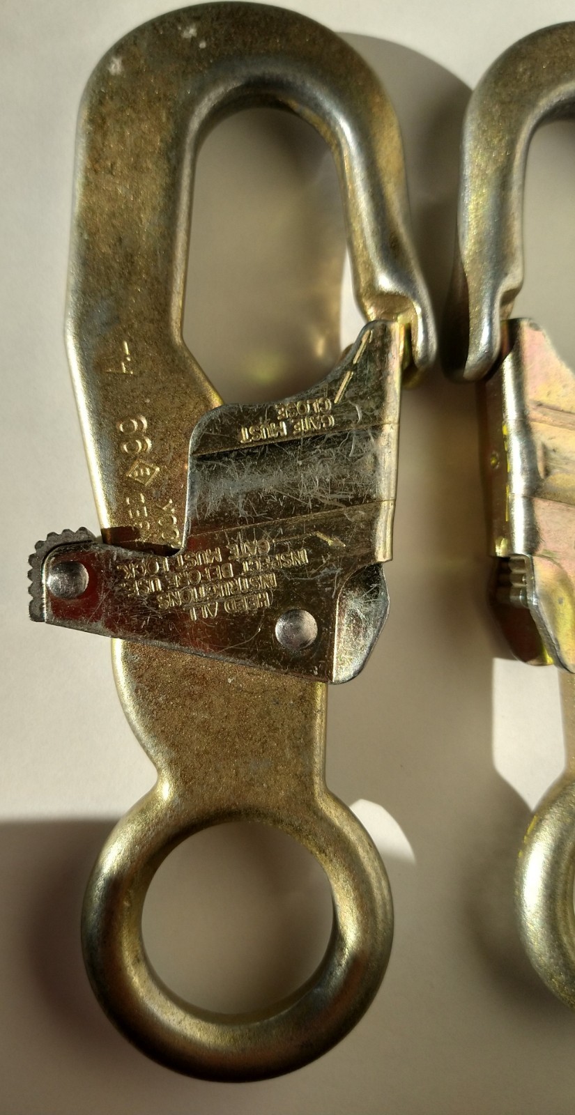 Double Acting Auto Locking Snap Hook 3600lbf 16KN Pre-owned Safety Equipment