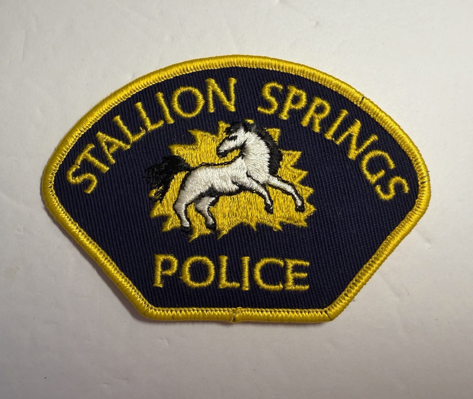 VINTAGE CALIFORNIA STALLION SPRINGS POLICE DEPT PATCH KERN COUNTY HORSE #D20