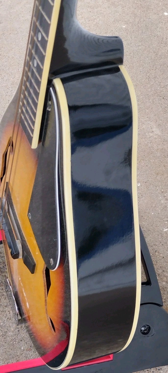 1970's Harmony Mandolin w/Case! -LL