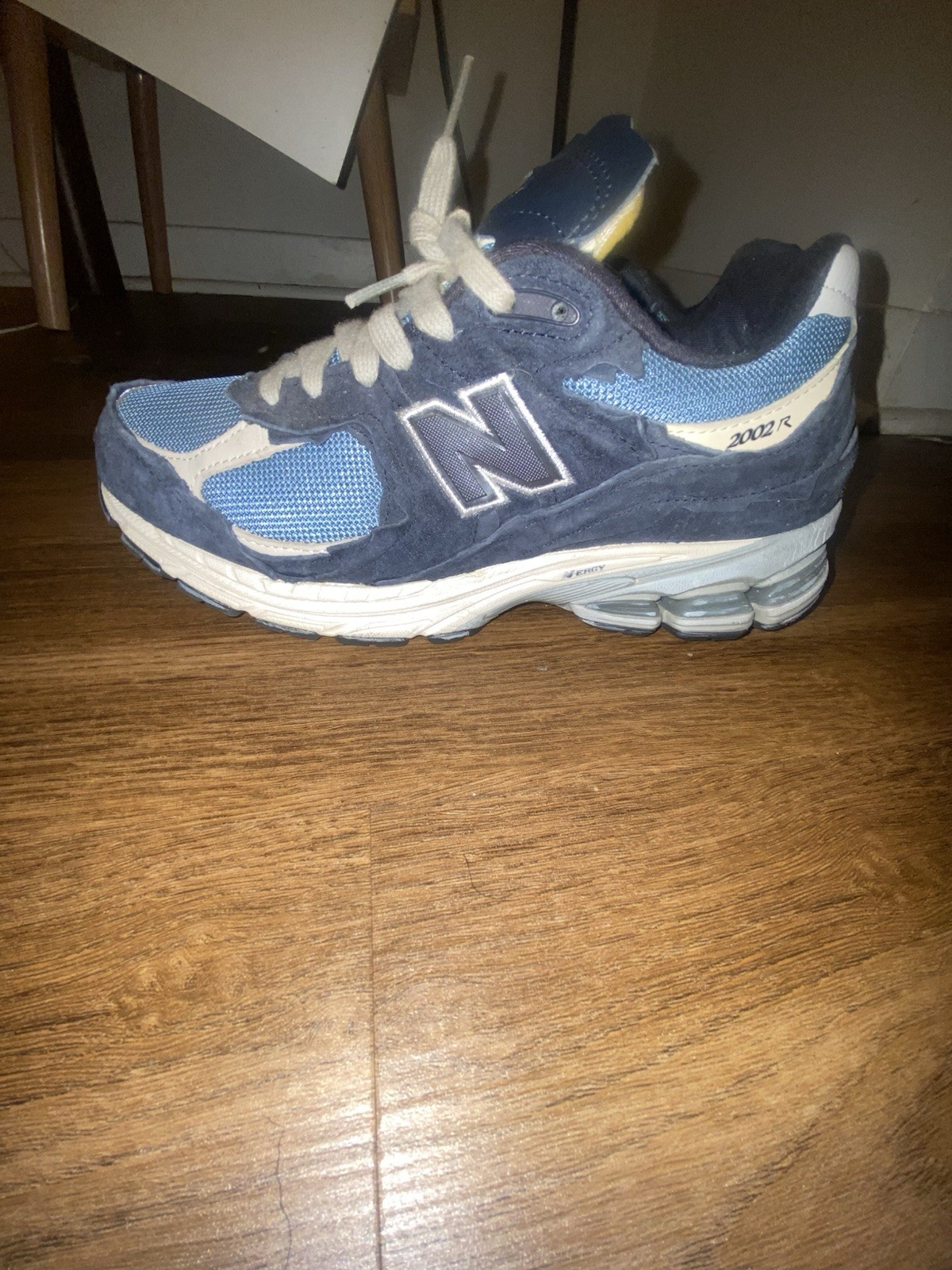 New Balance 2002R Men's Blue White Mesh Suede Running Athletic Shoes Lace-Up