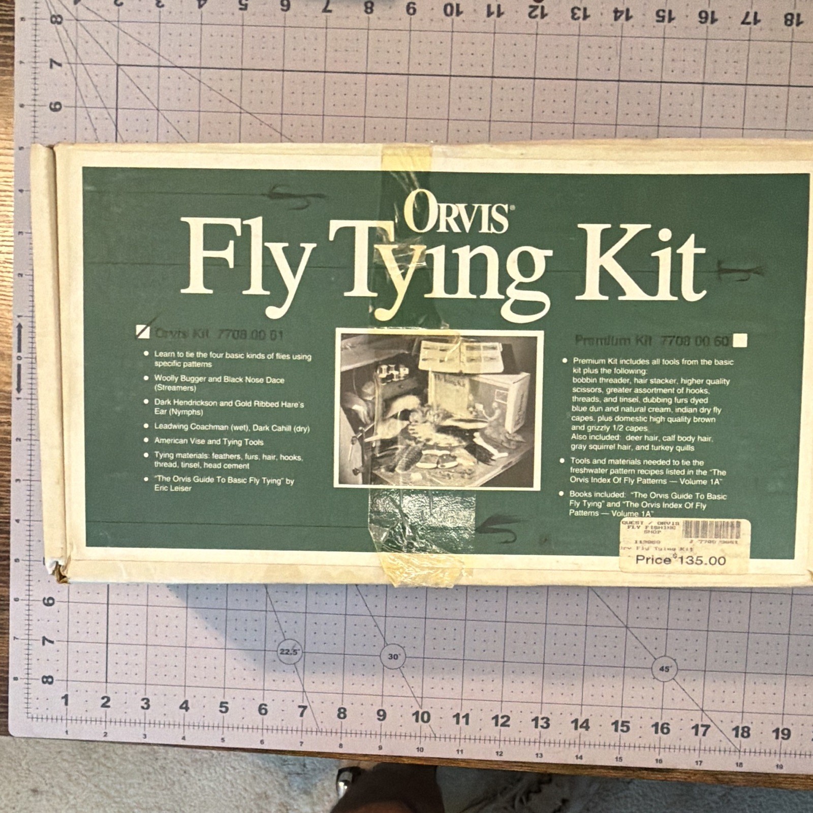 Orvis Fly Tying Kit 7708 00 61 Trout Freshwater w/ Tools & Extra Materials