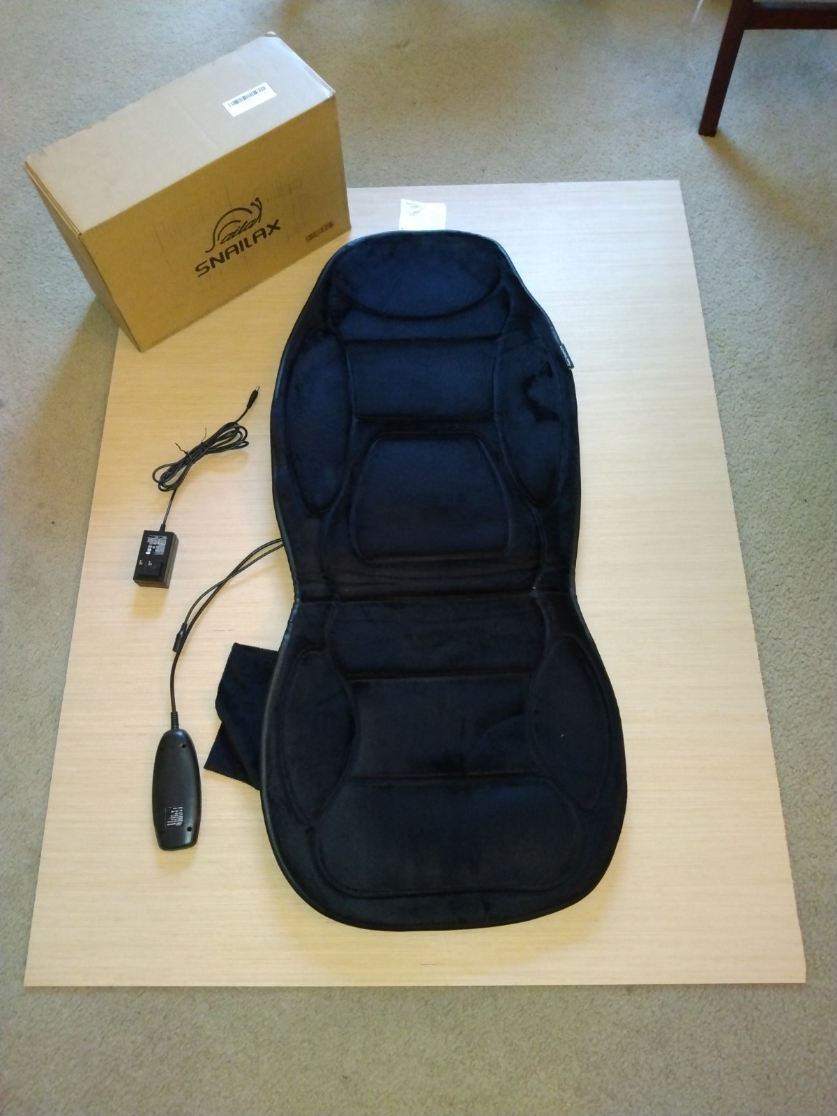 SNAILAX SL-262M MEMORY FOAM MASSAGE CUSHION WITH HEAT (multiple settings) USED