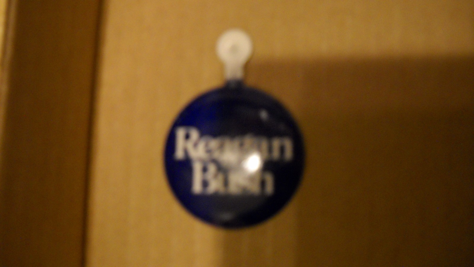 Reagan Bush political pin (collar tab)