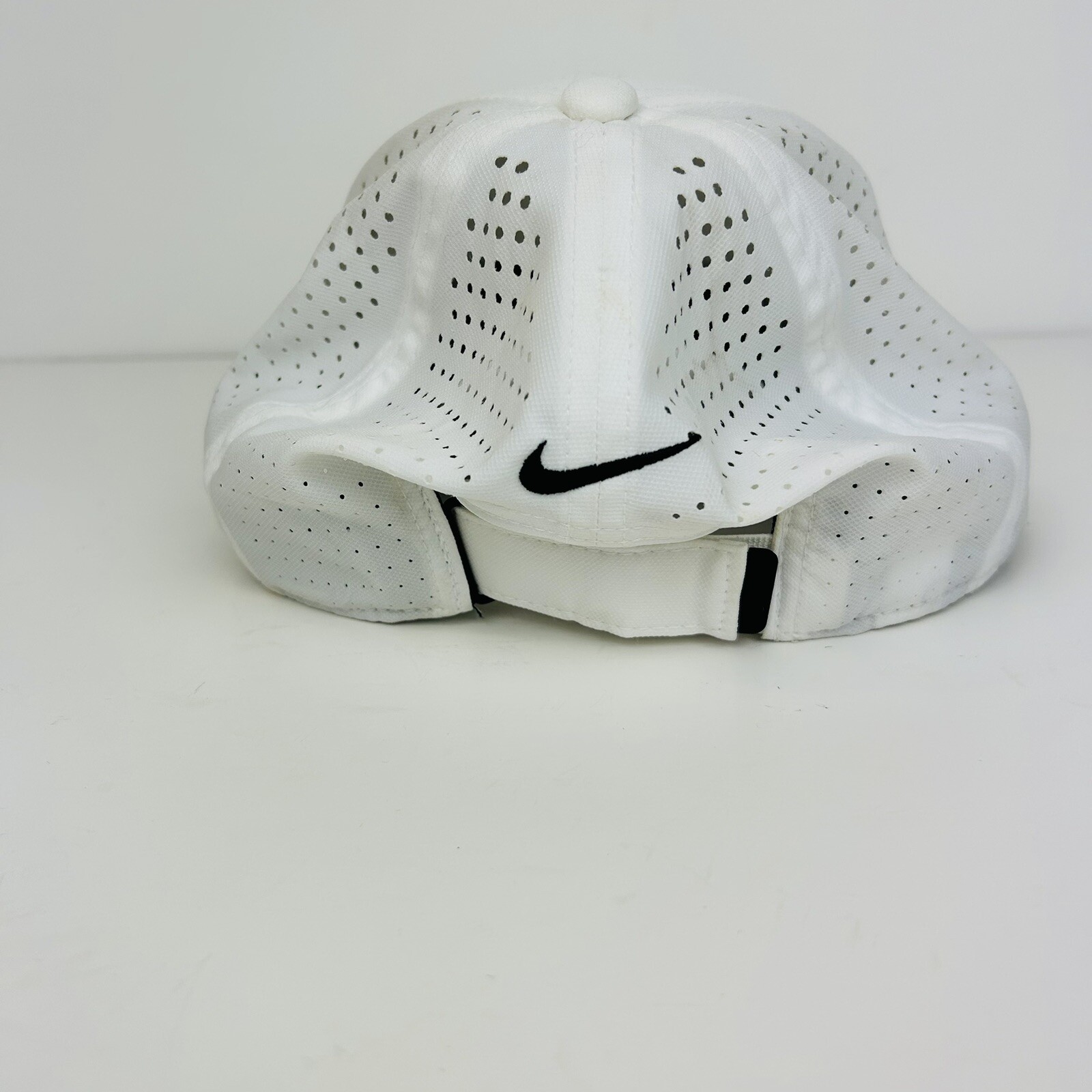 Nike Dri Fit Golf Hat Leprechaun Logo