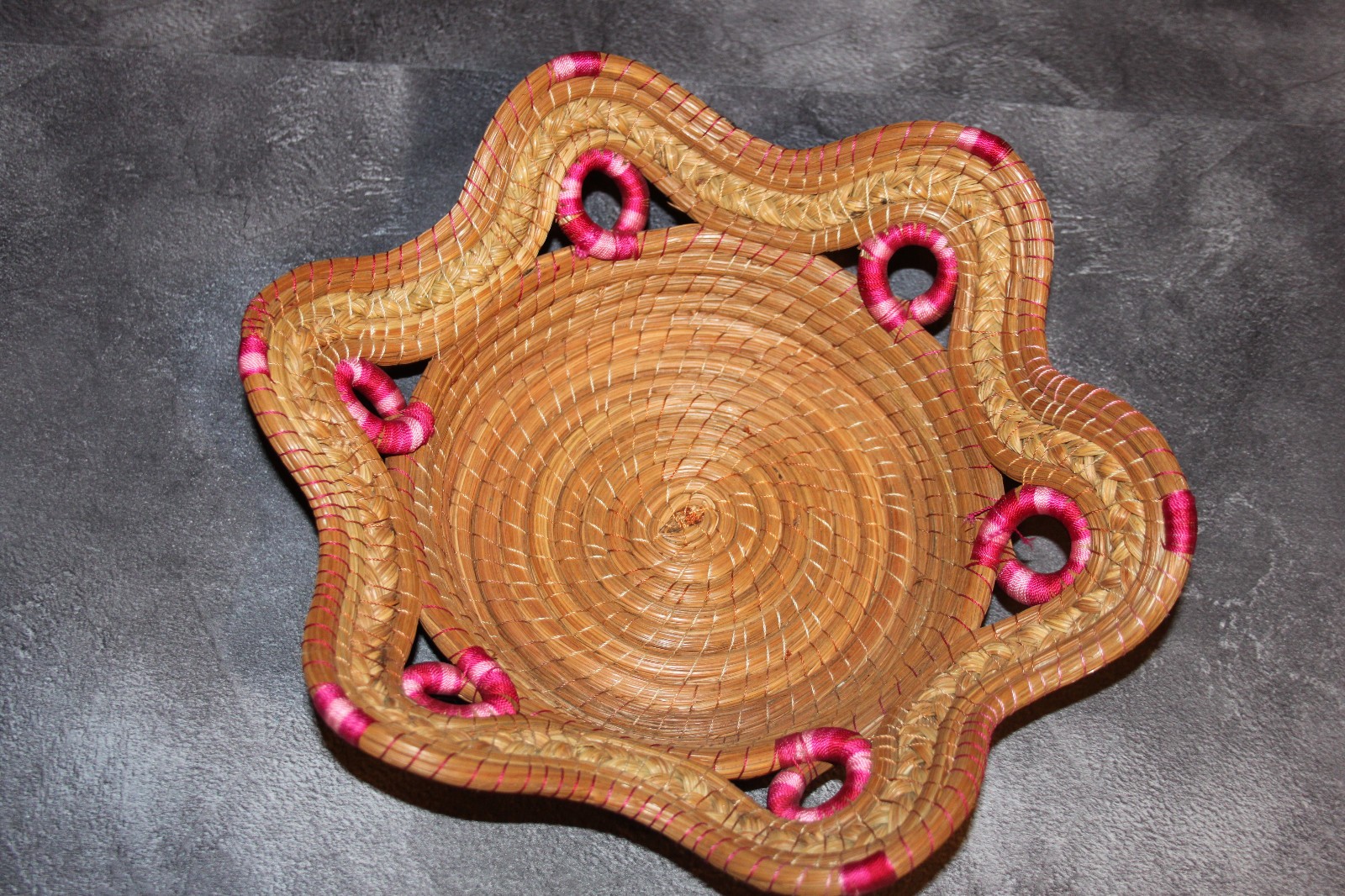 Hand Woven Shaped Basket Bowl with Pink Thread Accents