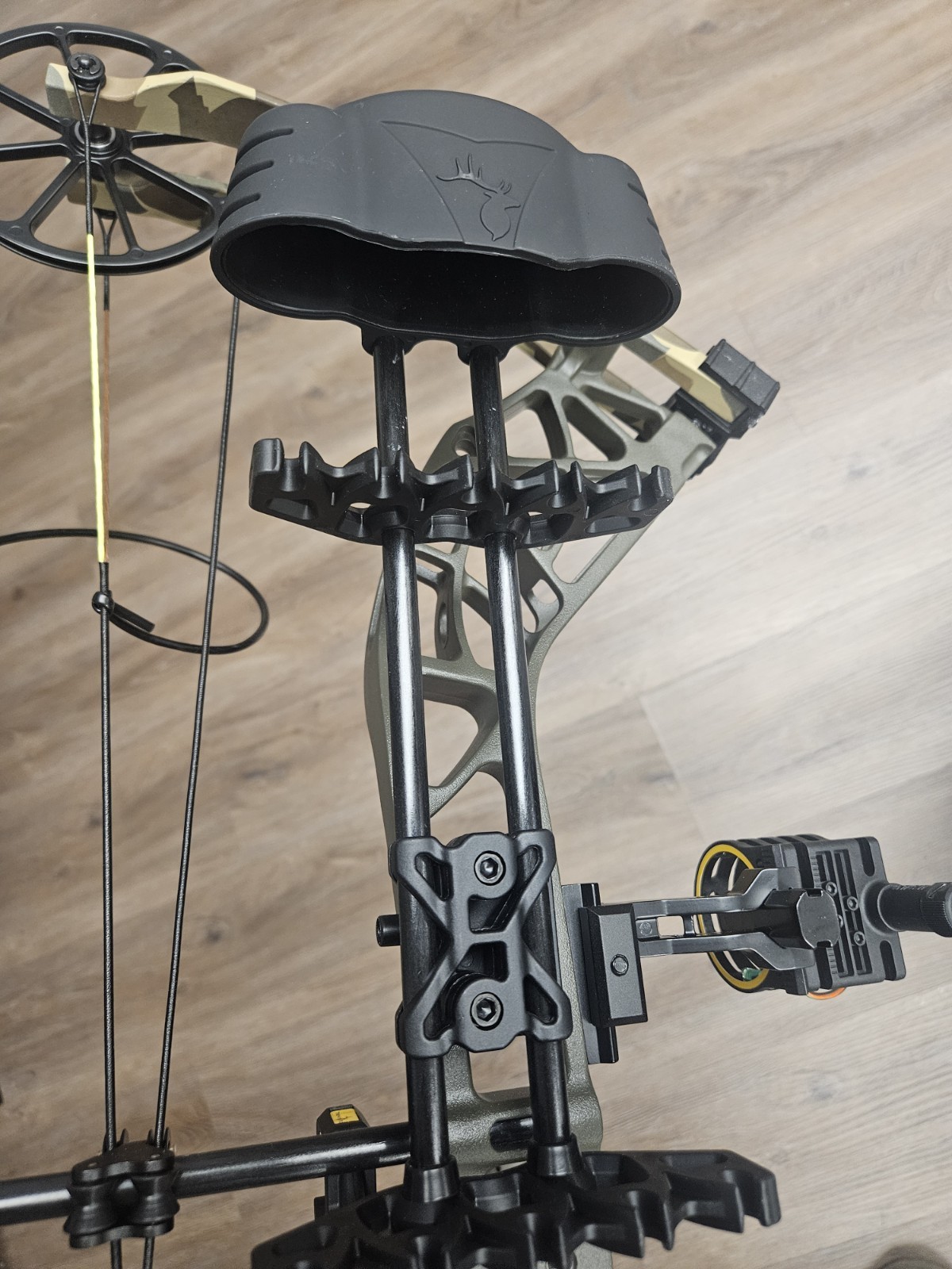 Bear THP Adapt 2 RTH RH Compound Bow