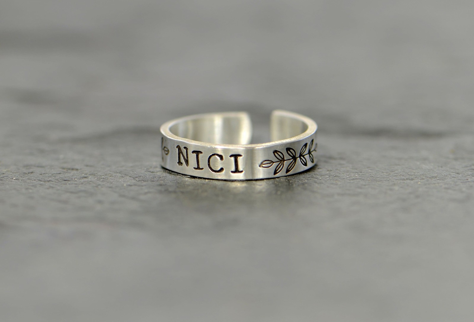 custom sterling silver toe ring with your name and leaves - handmade - custom